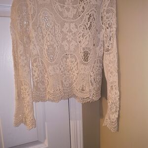 Lace crochet top. Garage. SZ XS